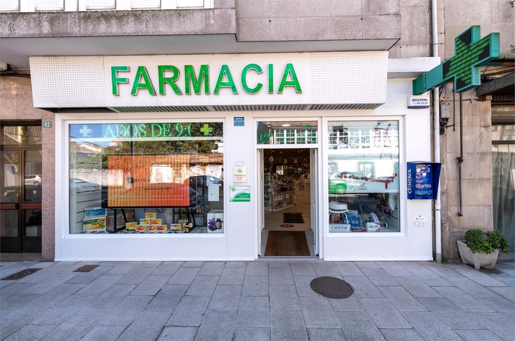 ¿Farmacia con un horario amplio en Silleda? ¡Nosotros!