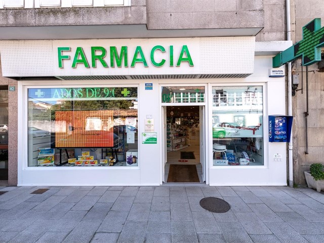 ¿Farmacia con un horario amplio en Silleda? ¡Nosotros!